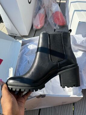 ALDO Brerravia, black, women’s size 9.